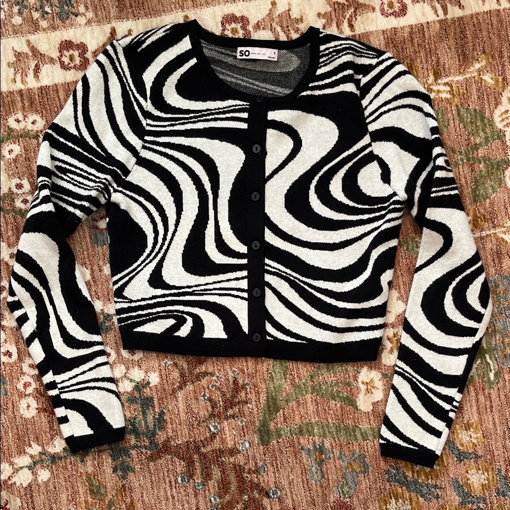 SO Monochrome Swirl Cardigan